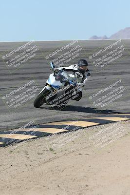 media/Oct-13-2025-Moto Forza (Mon) [[a66d839500]]/4-C Group/Session 2 (Bowl)/